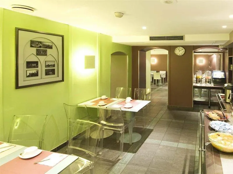 Hotel Magenta 38 By Happyculture